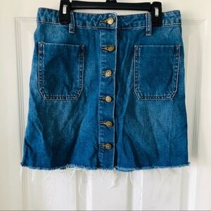 BDG denim button front raw hem cotton min jean skirt Size medium